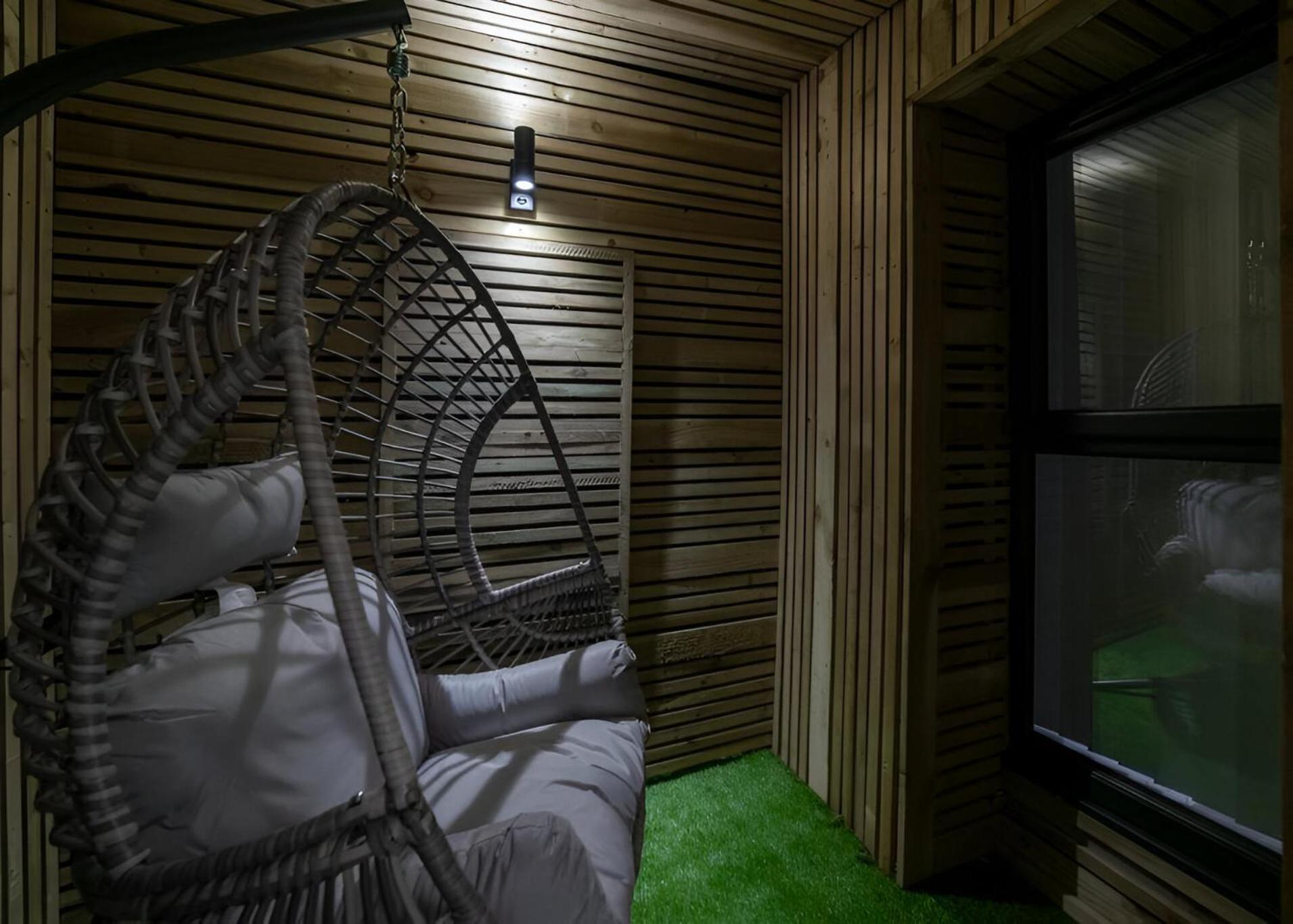 Apartamento Cozy Vibes Refined 2Br Flat Bury  Exterior foto